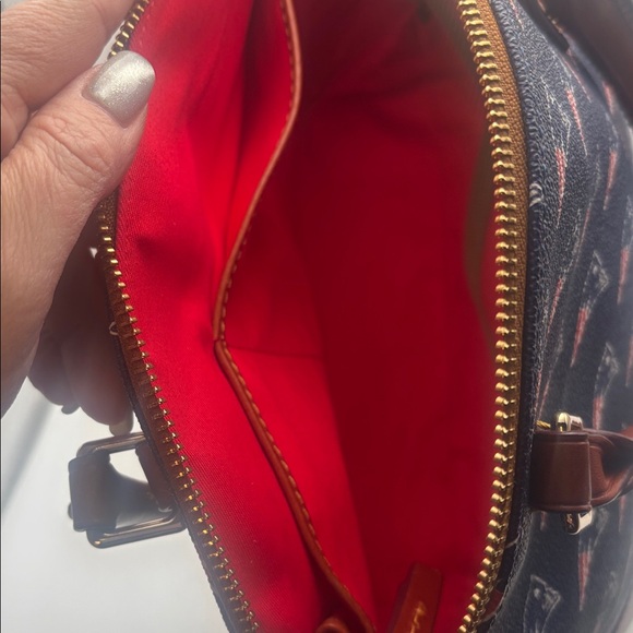 Dooney & Bourke NFL New England Patriots Charli Satchel, excellent condition - Picture 13 of 14